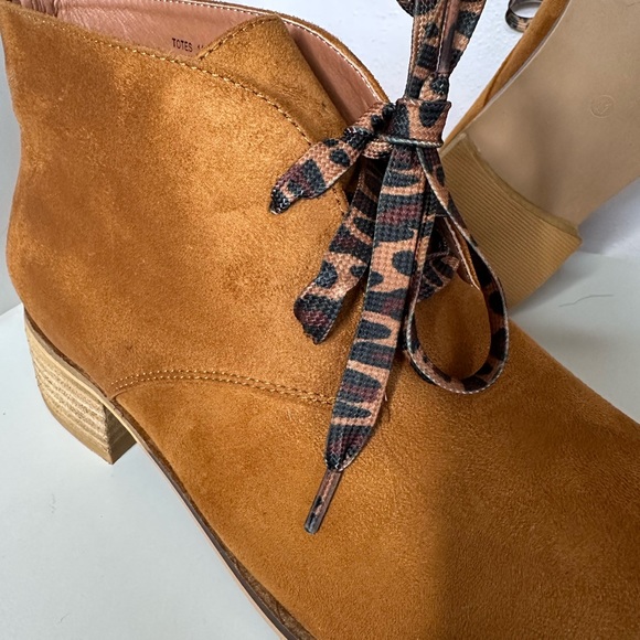 💥 BOGO 💥 NWOT: Corky’s Totes Booties in Cognac 11 - Picture 3 of 10